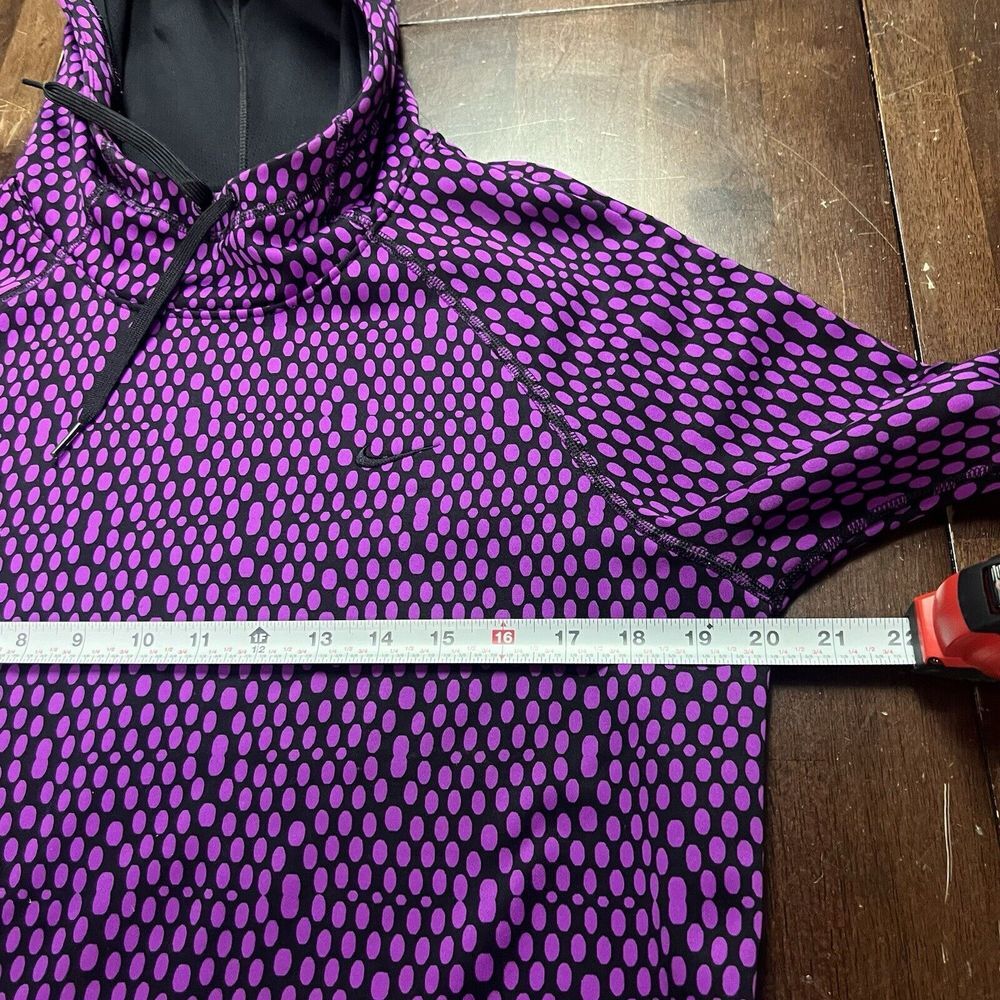 Nike Therma-Fit Women's Polka Dot Purple Hooded Sweater Size Medium - Picture 8 of 8